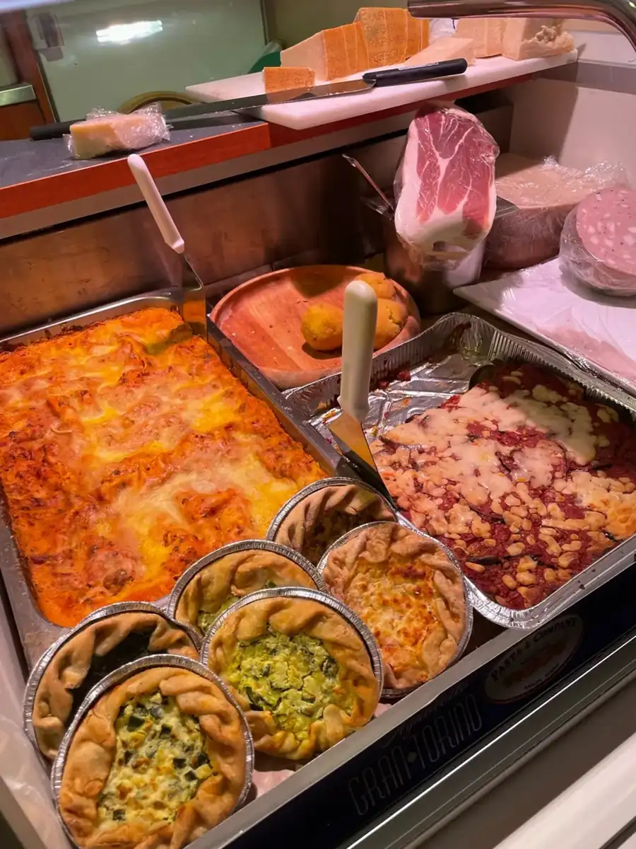 Feinkost-Buffet von Tirana Catering